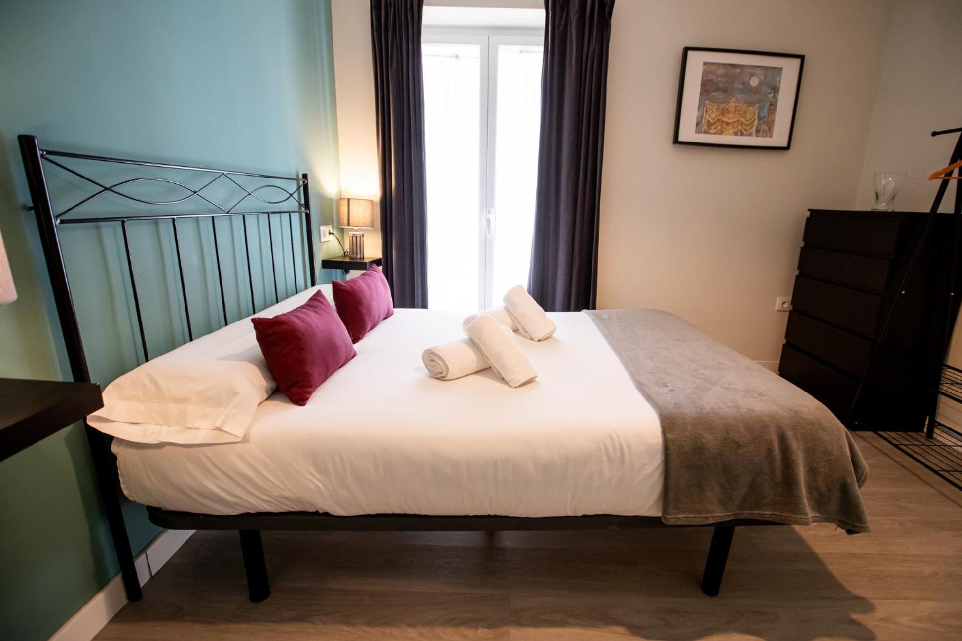 Apartamentos Dona Concha Севиля Екстериор снимка