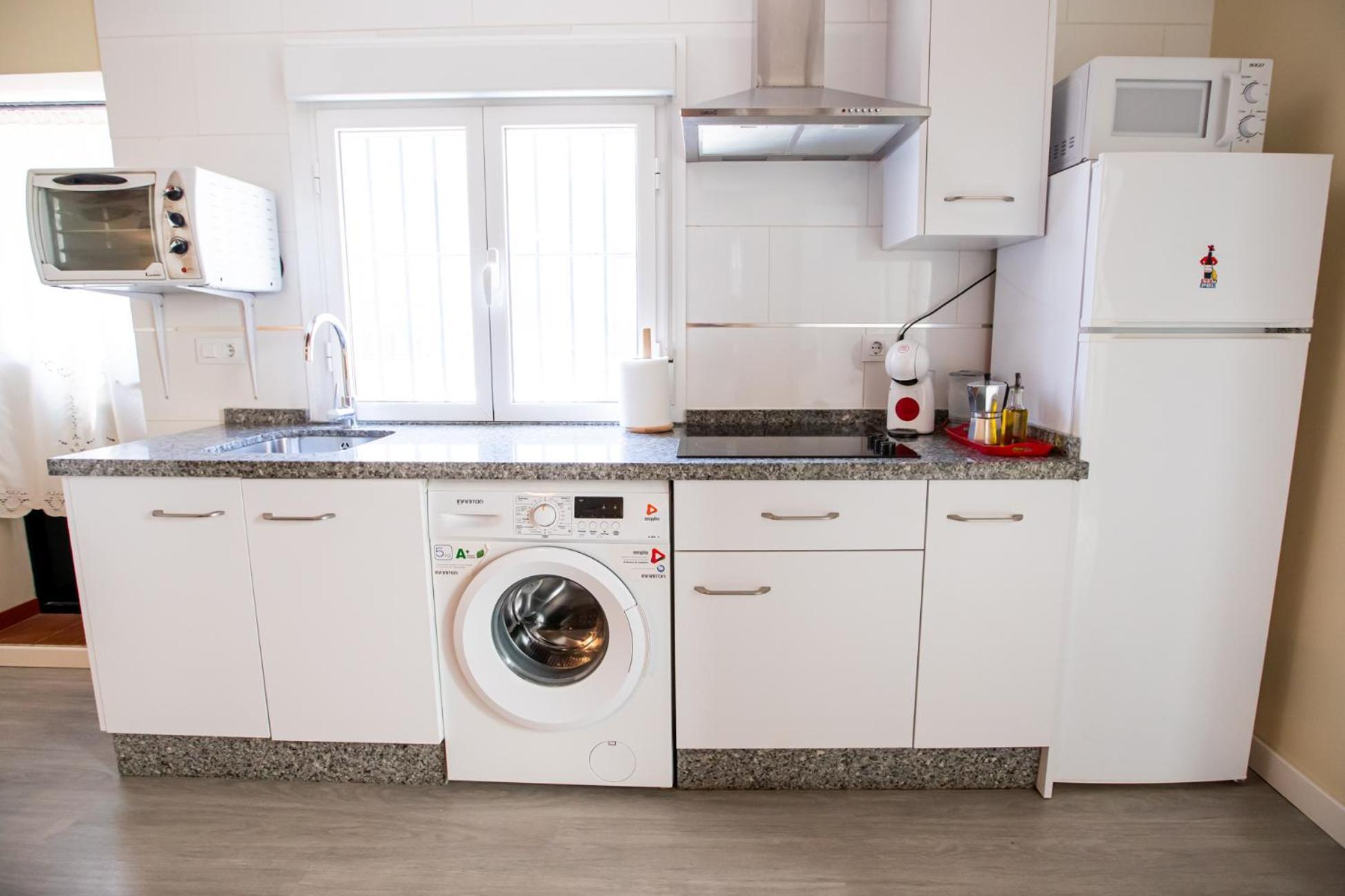 Apartamentos Dona Concha Севиля Екстериор снимка
